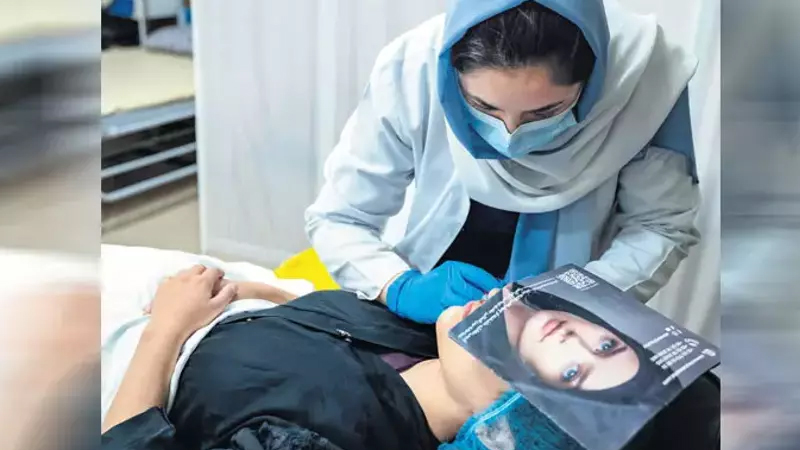 Niqab altında botoks: Əfqanıstanda estetik əməliyyatlara böyük maraq